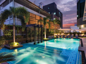Отель Solitaire Bangkok Sukhumvit 11  Бангкок